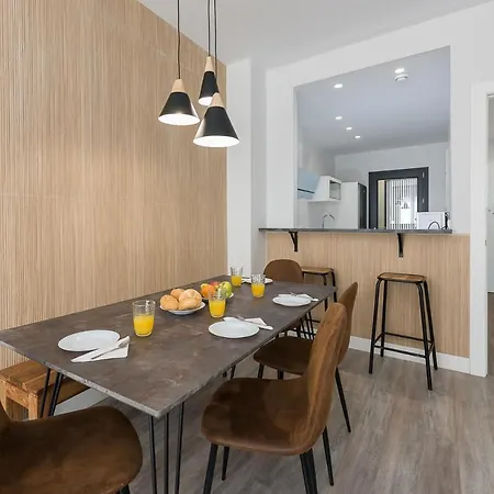 Livemálaga Alta Suite&parking * Málaga