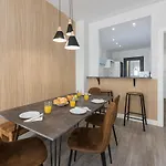 Livemálaga Alta Suite&parking * Málaga